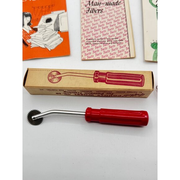 Lot of Vintage Sewing Notions and Fabric Care Pamphlets - Picture 2 of 14